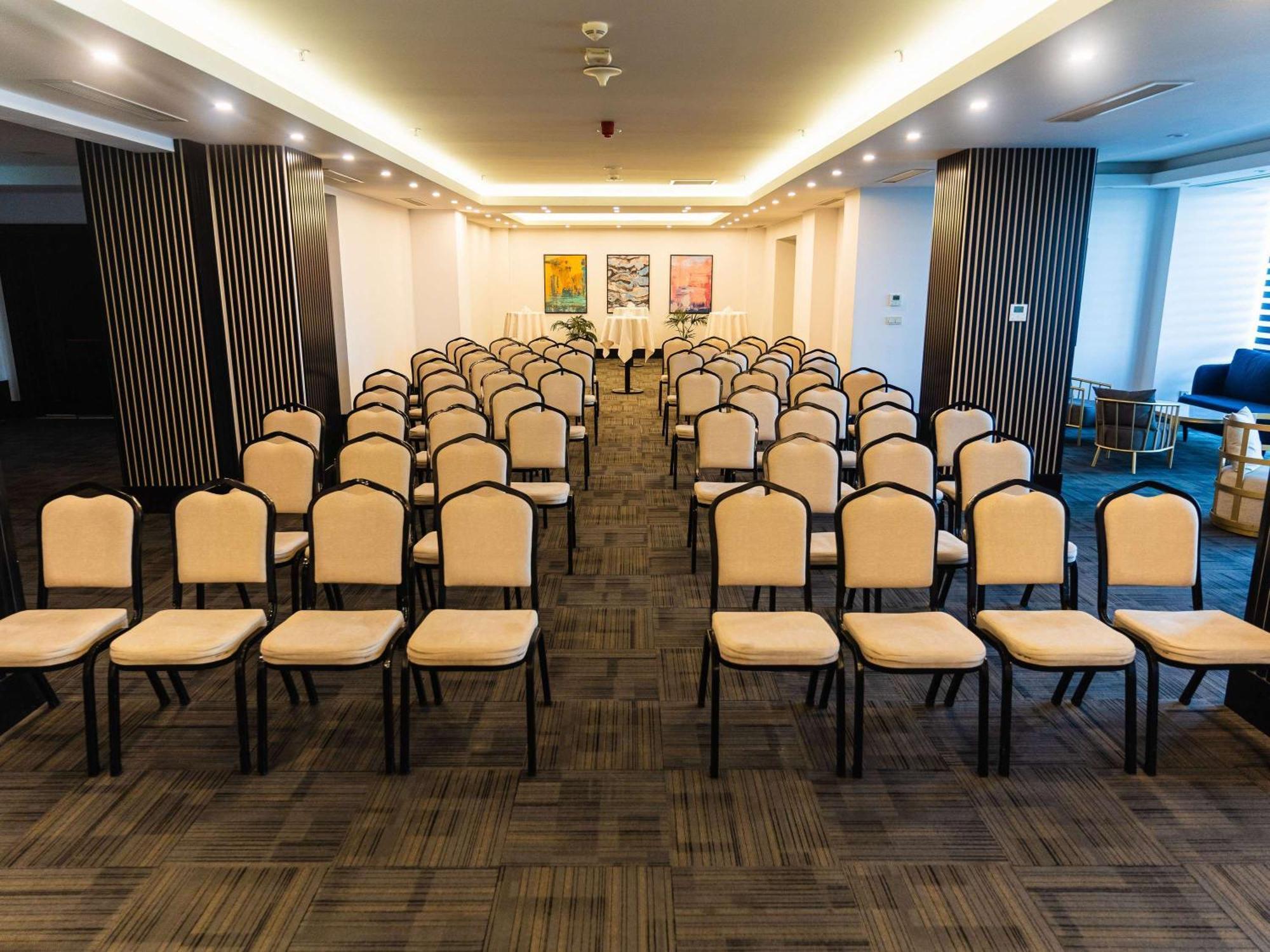 Mercure Baku City 외부 사진